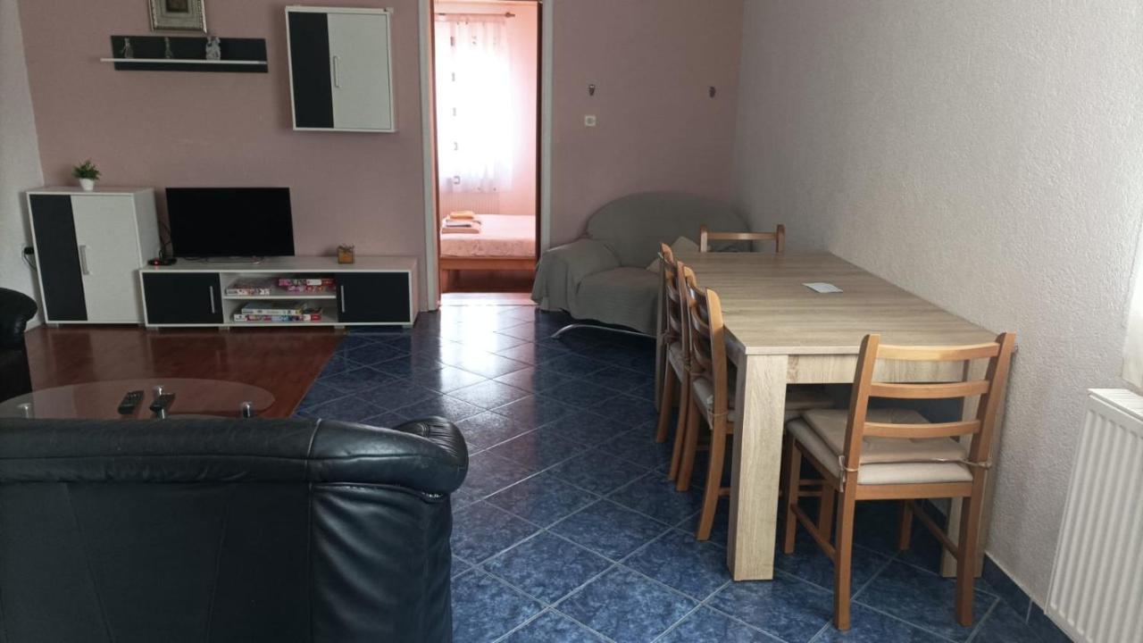 Guest house Antonela Smoljanac Extérieur photo